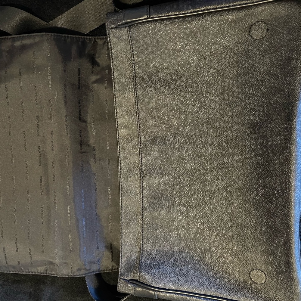 Michael Kors Messenger Bag BRAND NEW!